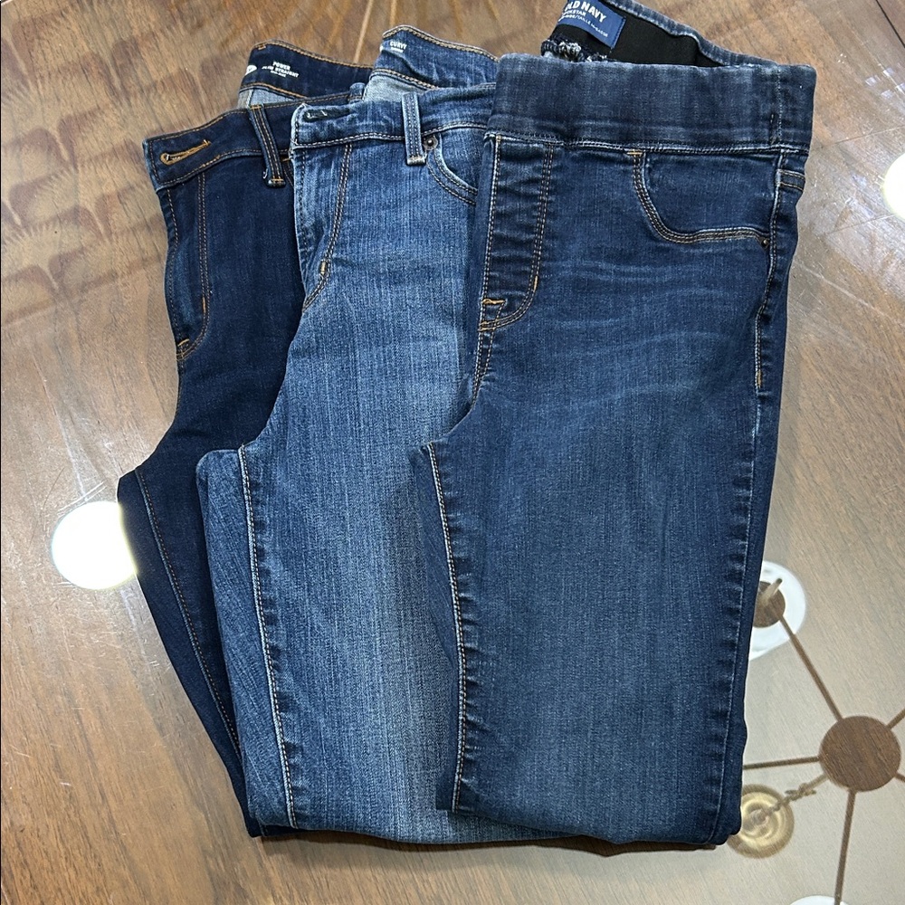 Old Navy Women's Jeans set of 3~ size 8 ~ Rockstar ~ Curvy ~ Power Slim Straight